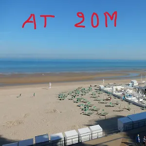 Studio Center Of W/parking & South Terrace Oostende